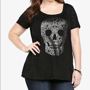 torrid size 2 Silver Skull Print Burnout Tee